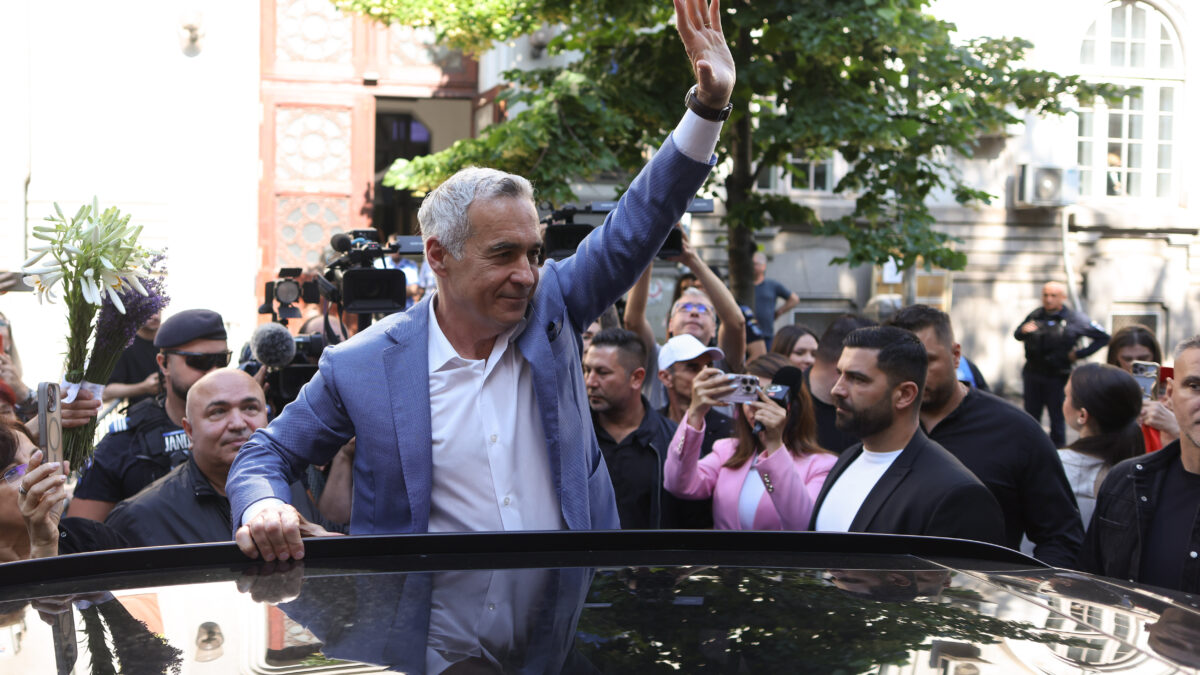 Călin Georgescu acuză că Nicușor Dan vrea implicarea României în război