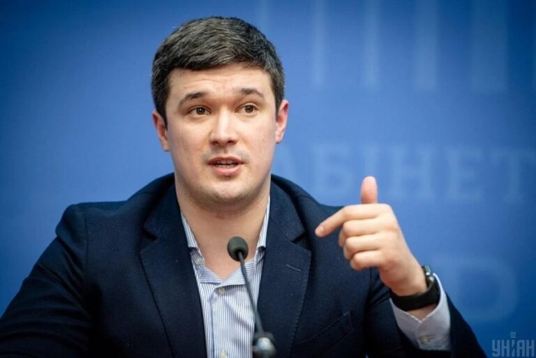 Mihailo Fedorov a lansat proiectul ucrainean „Armata de roboți”