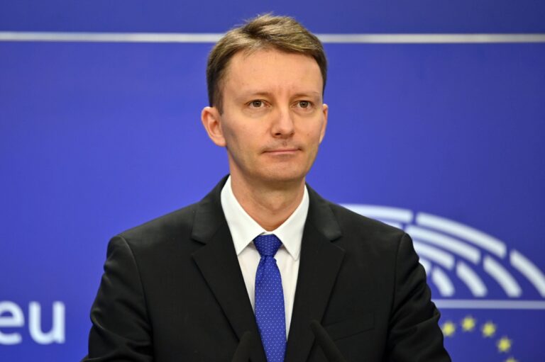 Nicușor Dan l-a desemnat pe Siegfried Mureșan premier