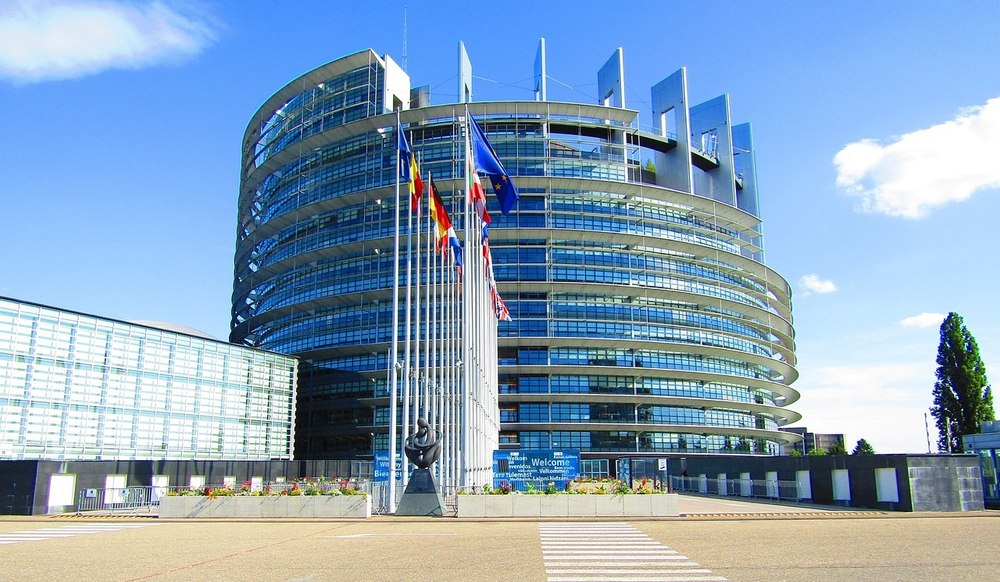 Parlamentul European cere încheierea anchetei despre TikTok