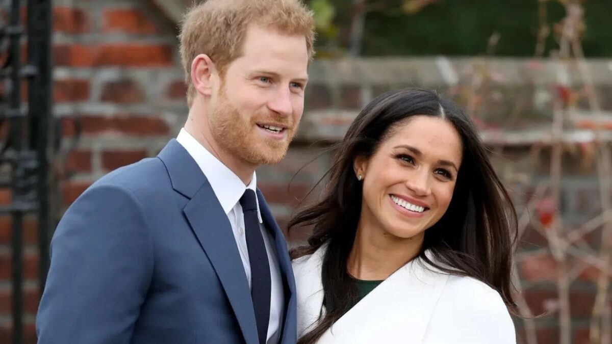 Regele Charles a confirmat că Harry și Meghan rămân fără atribuții oficiale
