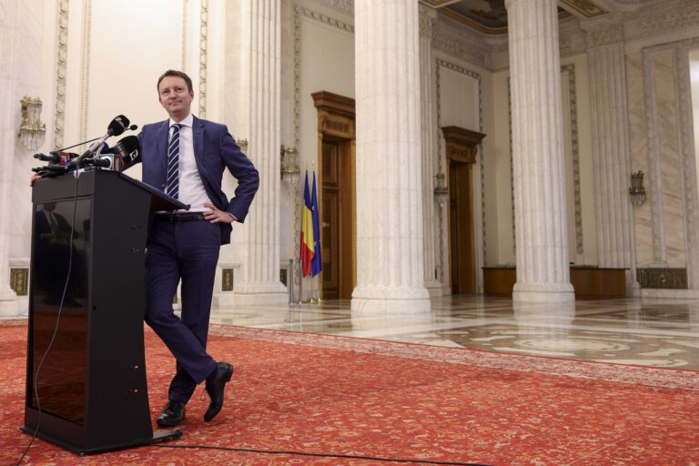 Siegfried Mureșan a depus la Parlament programul și lista miniștrilor