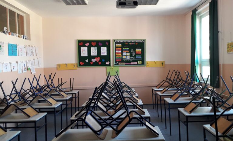 Structura anului școlar 2026–2027: cursuri, vacanțe, module și examene