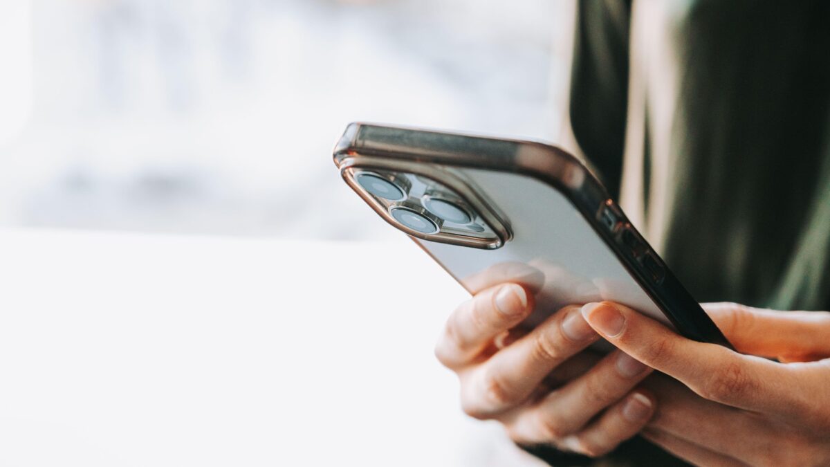 Telefoane second-hand, vândute ca noi în 19 țări europene