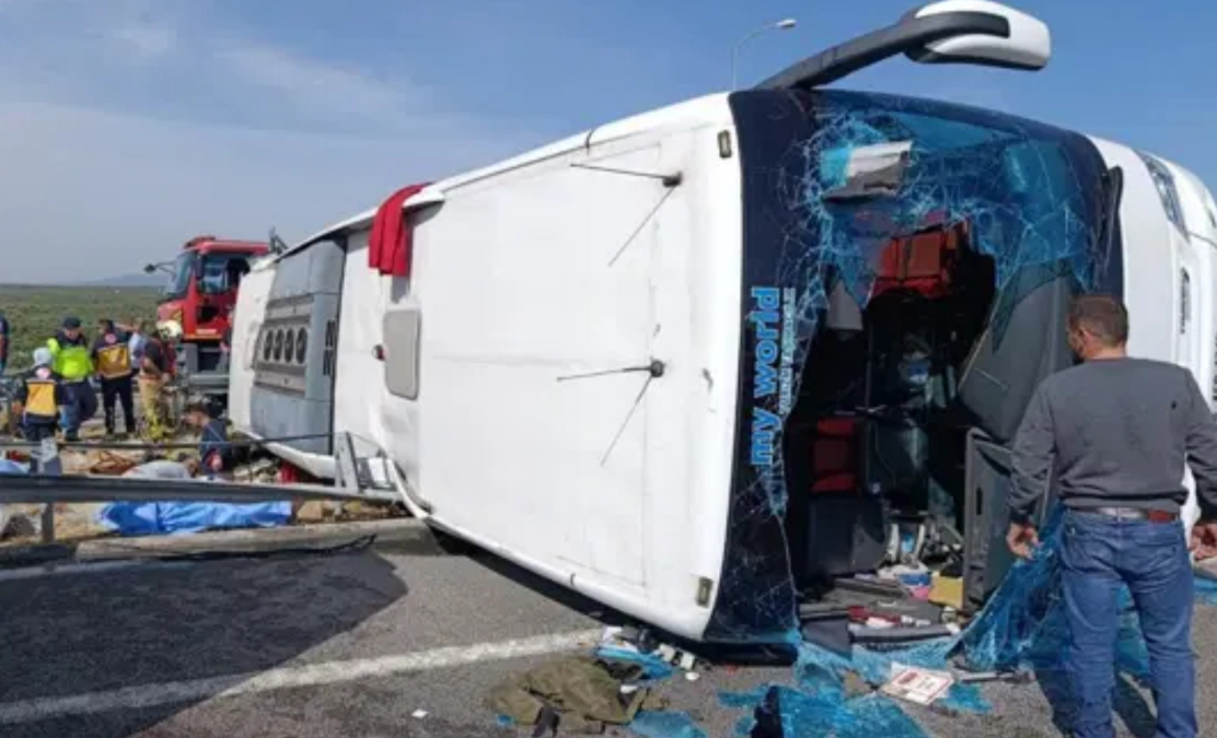 11 morți și 27 de răniți după un accident de autocar în vestul Turciei