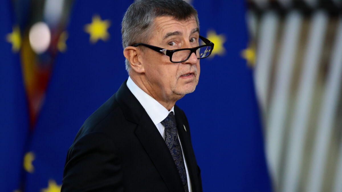 Andrej Babis critică acordul SUA-Rusia pentru motorină