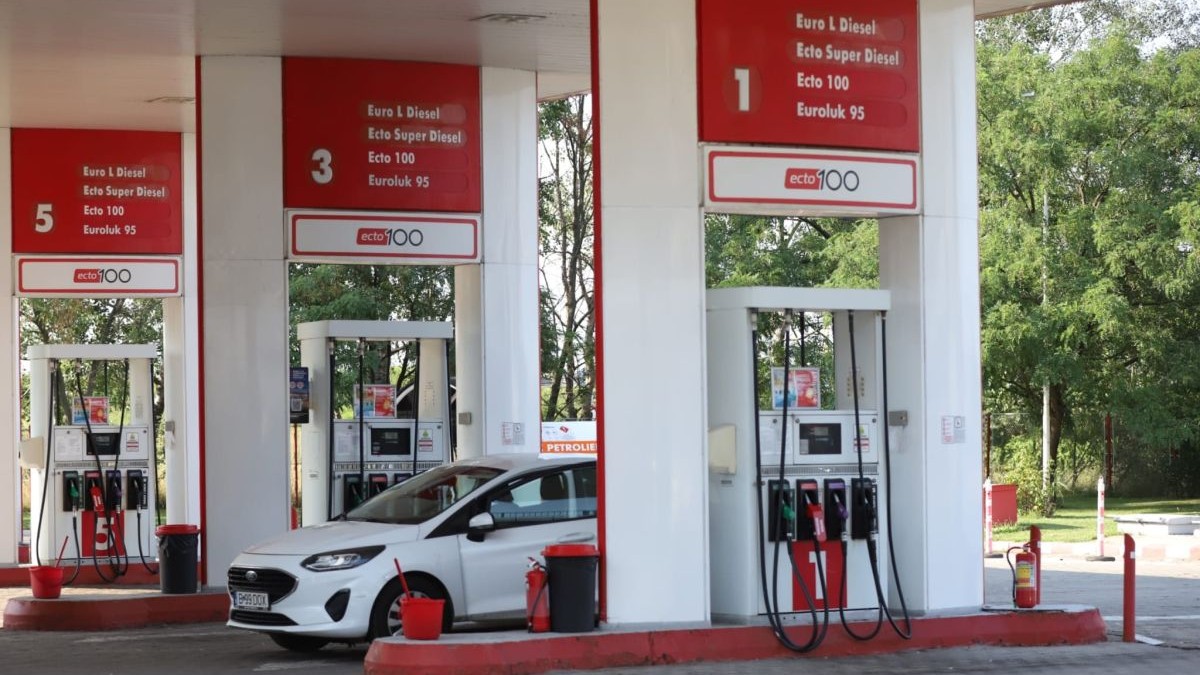 Carburanții au rămas la aceleași prețuri în marile orașe