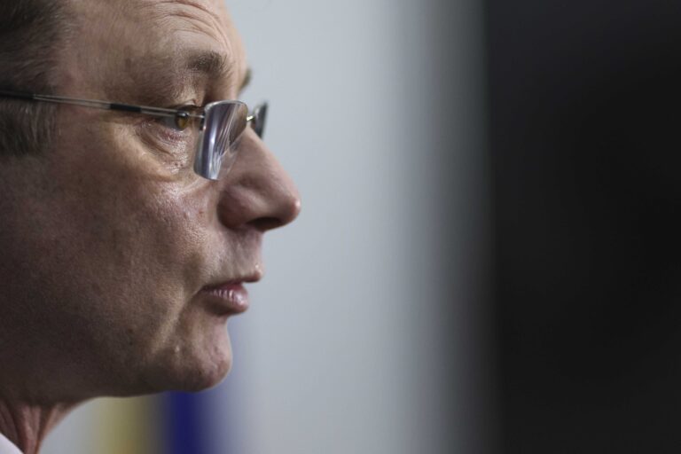 Luca Niculescu pregătește lista finală a miniștrilor