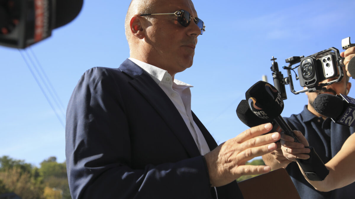 Rareș Bogdan, audiat la DNA Iași în dosarul lui Fănel Bogos