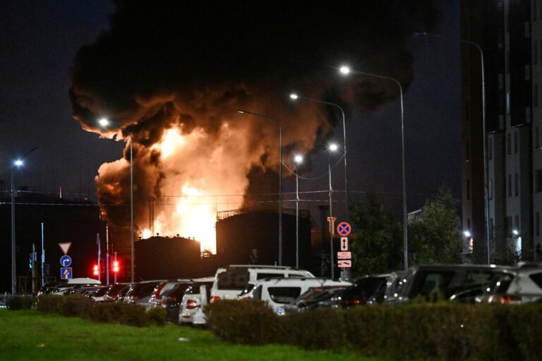 Sankt Petersburg: terminal petrolier și centru de date, lovite de drone